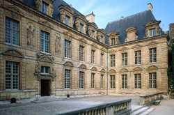 Centre des Monuments Nationaux, à Paris
